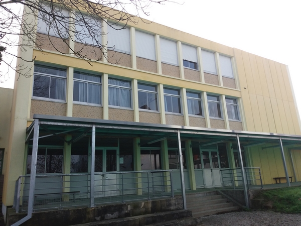 Le bâtiment principal à la MFR de Pleyben